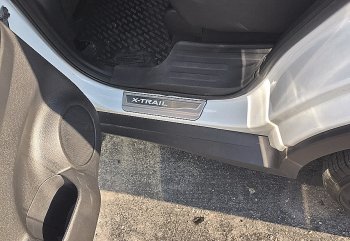 4 399 р. Накладка порога двери нерж. Nissan X-Trail 2014+ Nissan X-trail 3 T32 дорестайлинг (2013-2018)  с доставкой в г. Кемерово. Увеличить фотографию 3
