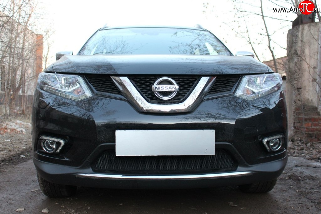 1 469 р. Сетка на бампер Russtal (черная) Nissan X-trail 3 T32 рестайлинг (2017-2022)  с доставкой в г. Кемерово