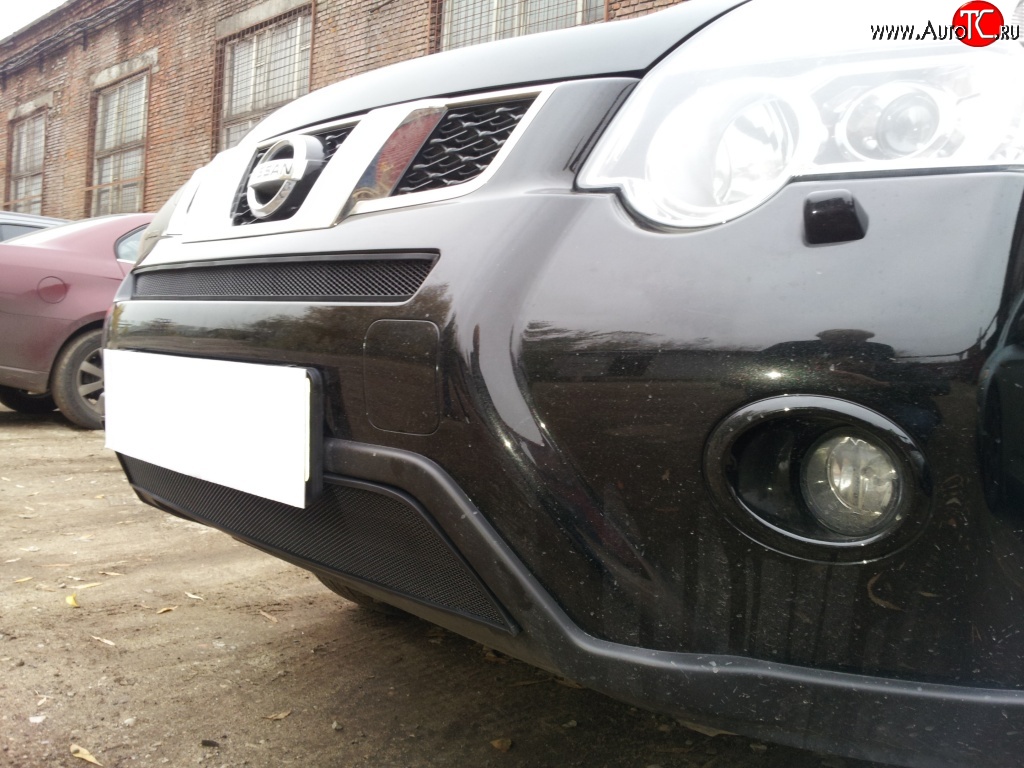 1 469 р. Нижняя сетка на бампер Russtal Nissan X-trail 2 T31 рестайлинг (2010-2015) (черная)  с доставкой в г. Кемерово