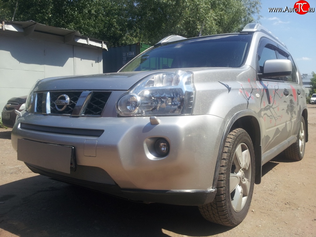 1 299 р. Сетка в решетку радиатора Russtal Nissan X-trail 2 T31 дорестайлинг (2007-2011) (хром)  с доставкой в г. Кемерово