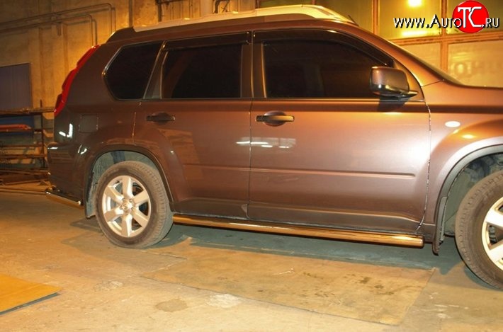 11 299 р. Защита порогов d63 мм Металл Дизайн Nissan X-trail 2 T31 дорестайлинг (2007-2011) (полированная нержавейка)  с доставкой в г. Кемерово