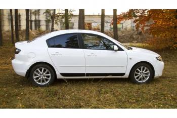 Молдинг двери RA (задний левый) Mazda 3/Axela  BK (2003-2009) дорестайлинг седан, рестайлинг седан (Поверхность шагрень)