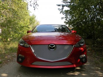 Защитная сетка в бампер (низ, ячейка 4х10 мм) Alfeco Премиум Mazda 3/Axela BM дорестайлинг седан (2013-2016) (Хром)