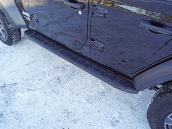 Пороги алюминиевые с пластиковой накладкой ТСС Тюнинг Jeep Wrangler  JL (2018-2024) 3 дв. дорестайлинг (карбон черные)