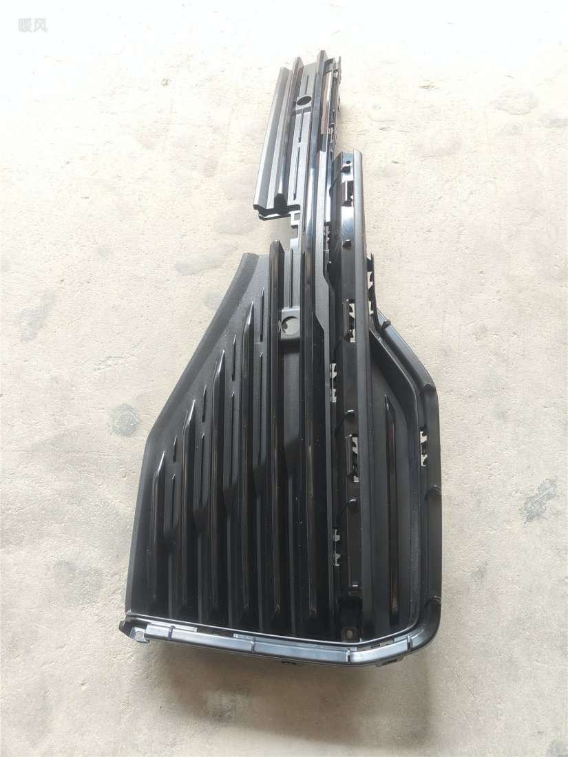 4 099 р. Решетка в бампер GEELY MONJARO RH GEELY bg0000037  с доставкой в г. Кемерово