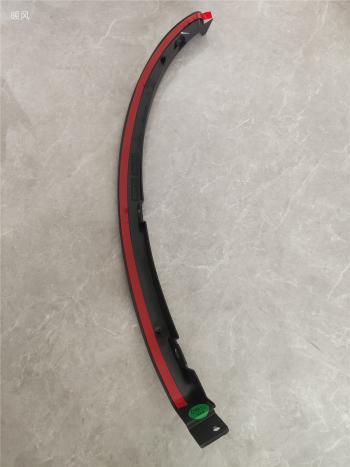 Накладка на крыло GEELY MONJARO RRRH (передняя часть) GEELY ft34000041