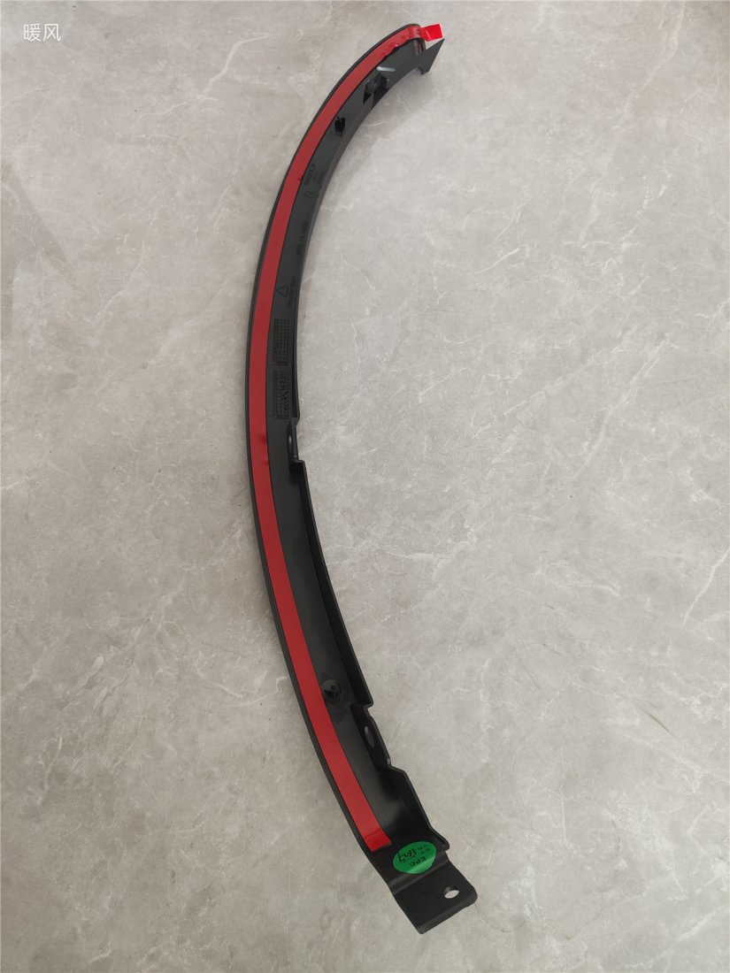 1 479 р. Накладка на крыло GEELY MONJARO RRRH (передняя часть) GEELY ft34000041  с доставкой в г. Кемерово