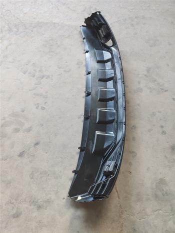 Накладка на бампер GEELY MONJARO RRD  DAR nbm2370035
