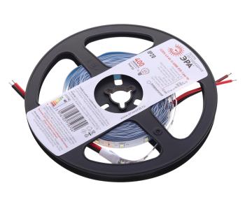 262 р. Лента светодиодная гибкая 4.8W 5м IP20 12V холодный белый ЭРА ЭРА ls2835 -4,8-60-12-6500k-ip20  с доставкой в г. Кемерово. Увеличить фотографию 1
