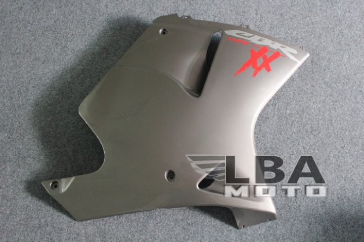 6 649 р. Правый боковой пластик для Honda CBR 1100 XX Без цвета Детали пластика под покраску пм-00000411  с доставкой в г. Кемерово