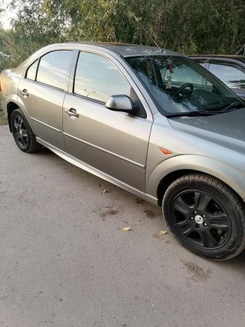 Пластиковые накладки порогов Фанат Тюнинг Ford Mondeo Mk3,BWY дорестайлинг, универсал (2000-2003)