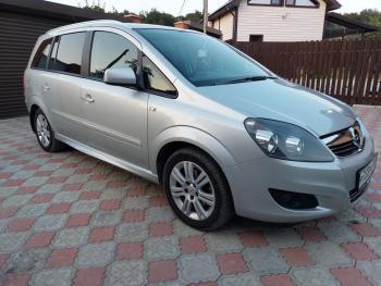 Пластиковые накладки порогов Фанат Тюнинг Opel Zafira В дорестайлинг (2005-2008)