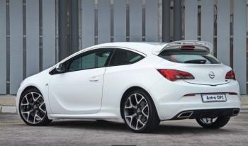 Пластиковые накладки порогов Фанат Тюнинг Opel Astra J GTC (2011-2018)