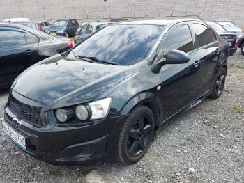 Пластиковые накладки порогов Фанат Тюнинг Chevrolet Aveo T300 седан (2011-2015)