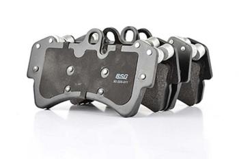 3 399 р. Колодки тормозные VW Touareg AUDI Q7 PORSHE Cayenne (02-) R18 передние (4шт.) BSG  с доставкой в г. Кемерово. Увеличить фотографию 1