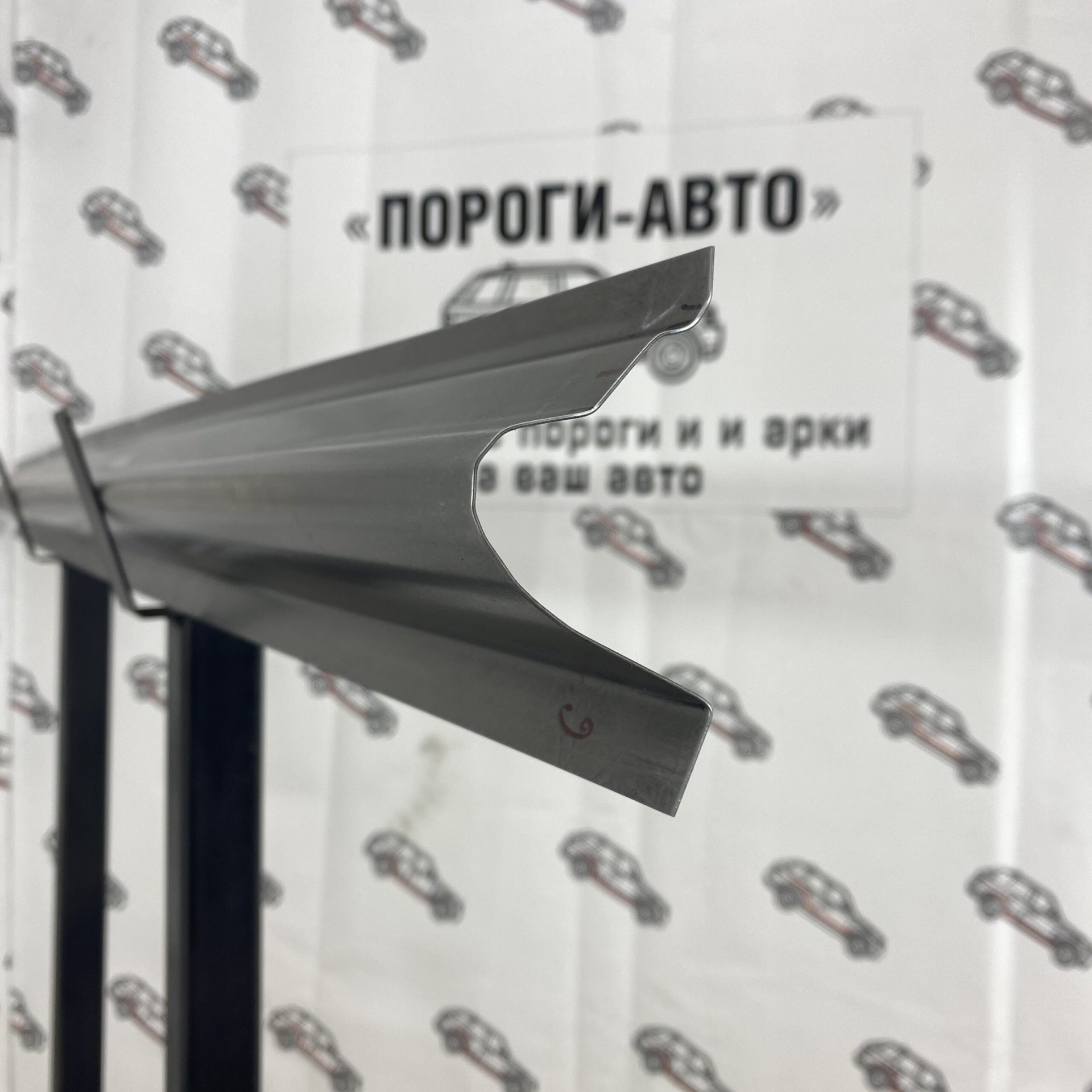 1 989 р. Порог сдвижной двери Ford Transit 6 средняя база  с доставкой в г. Кемерово