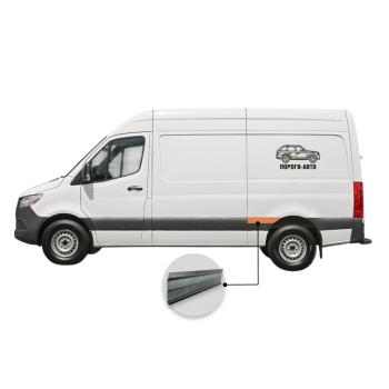 Вставка под молдинг кармана перед задним левым колесом верхняя Volkswagen Crafter mini