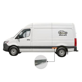 Вставка под молдинг кармана перед задним левым колесом нижняя Mercedes Sprinter 906 mini