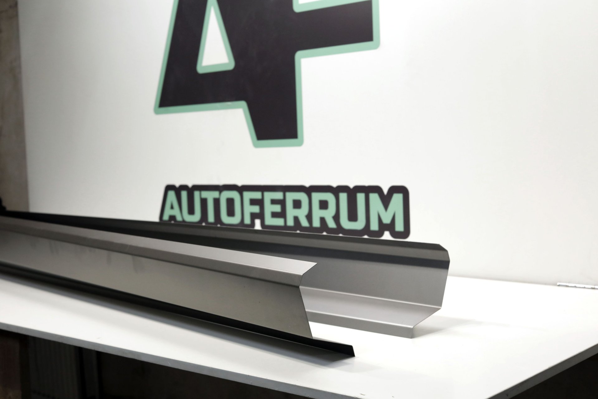 7 099 р. Комплект ремонтных порогов AUTOFERRUM  Chrysler 300C  LX (2004-2011) седан (холоднокатаная сталь 1.2 мм)  с доставкой в г. Кемерово