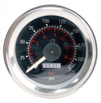 5 799 р. Манометр VIAIR 2 220 PSI, 2 контура, с подсветкой, черный Viair 90080  с доставкой в г. Кемерово. Увеличить фотографию 1