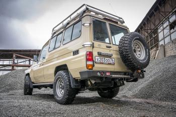 100 649 р. Бампер РИФ силовой задний Toyota Land Cruiser 78 2007+ с квадратом под фаркоп, калиткой и фонарями РИФ rif078-21125  с доставкой в г. Кемерово. Увеличить фотографию 2