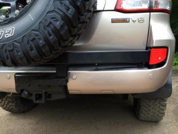 93 329 р. Калитка РИФ с фаркопом в штатный задний бампер Toyota Land Cruiser 200 2008-2015 под штатное колесо, с подсветкой номера РИФ rif200-80001  с доставкой в г. Кемерово. Увеличить фотографию 2