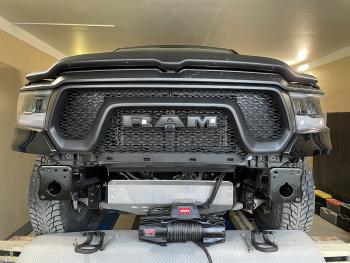 57 399 р. Площадка РИФ под лебёдку в штатный бампер Dodge Ram 1500 Rebel 2019+ (бензин) РИФ rifdrr-30000  с доставкой в г. Кемерово. Увеличить фотографию 12