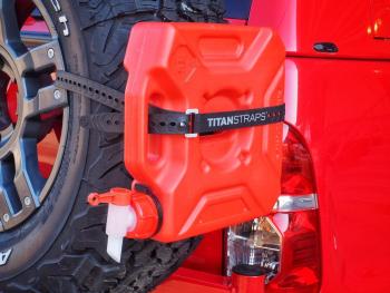 2 819 р. Ремень крепёжный TitanStraps Industrial черный L = 76 см (Dmax = 22,6 см, Dmin = 5,5 см) TitanStraps tsi-0130-blk  с доставкой в г. Кемерово. Увеличить фотографию 5
