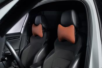 329 р. Подушка-косточка (Илана+Орегон) Lord Autofashion   (черный, строчка коричневая)  с доставкой в г. Кемерово. Увеличить фотографию 2
