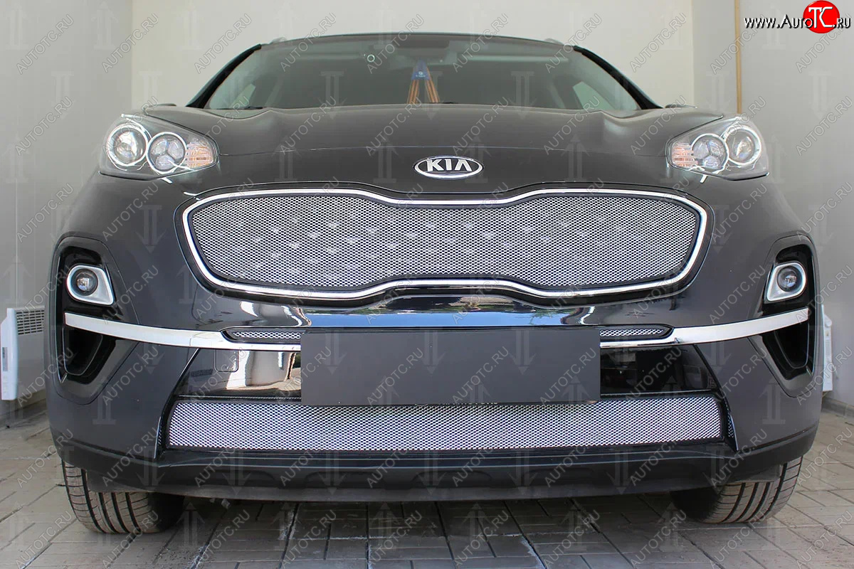 3 899 р. Защитная сетка в бампер (верх, ячейка 3х7 мм) Alfeco Стандарт  KIA Sportage  4 QL (2018-2022) рестайлинг (Хром)  с доставкой в г. Кемерово