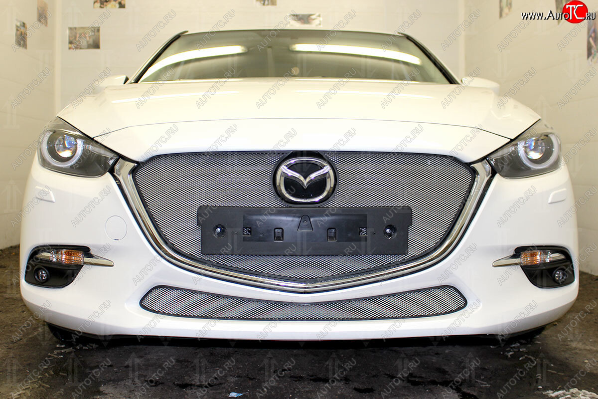 3 079 р. Защитная сетка в бампер (низ, ячейка 3х7 мм) Alfeco Стандарт Mazda 3/Axela BM рестайлинг седан (2016-2019) (Хром)  с доставкой в г. Кемерово