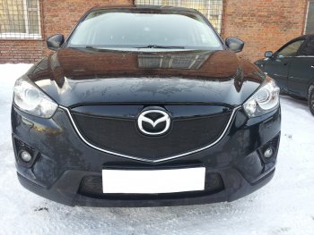 3 689 р. Защитная сетка в бампер (верх, ячейка 3х7 мм) Alfeco Стандарт  Mazda CX-5  KE (2011-2014) дорестайлинг (Чёрная)  с доставкой в г. Кемерово. Увеличить фотографию 1