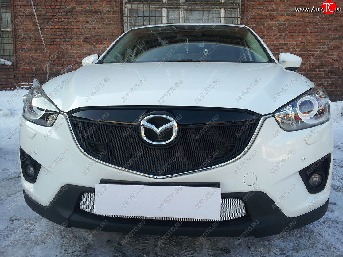 3 079 р. Защитная сетка в бампер (низ, ячейка 3х7 мм) Alfeco Стандарт  Mazda CX-5  KE (2011-2014) дорестайлинг (Хром)  с доставкой в г. Кемерово