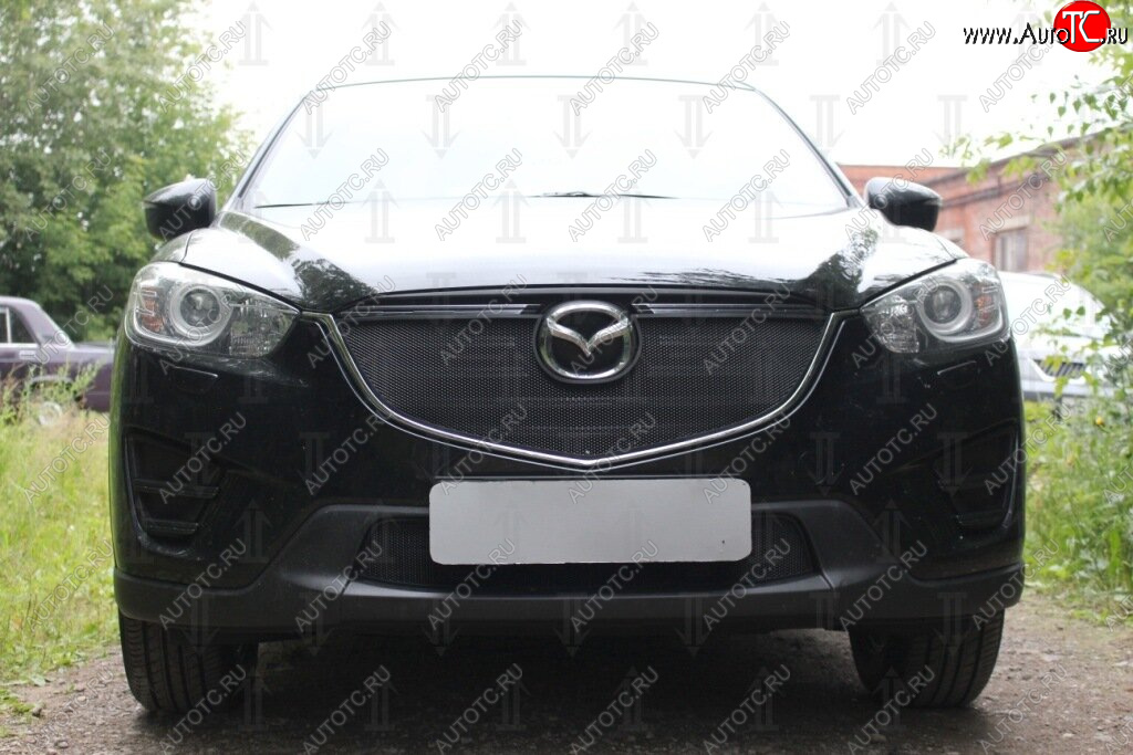 3 689 р. Защитная сетка в бампер (верх, ячейка 3х7 мм) Alfeco Стандарт Mazda CX-5 KE рестайлинг (2015-2017) (Чёрная)  с доставкой в г. Кемерово