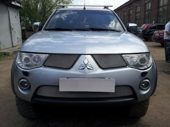 Защитная сетка в бампер (верх, 2 части, ячейка 3х7 мм) Alfeco Стандарт Mitsubishi L200 4  дорестайлинг (2006-2014) (Хром)
