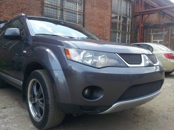 3 169 р. Защитная сетка в бампер (низ, ячейка 3х7 мм) Alfeco Стандарт Mitsubishi Outlander XL (CW)  дорестайлинг (2005-2009) (Чёрная)  с доставкой в г. Кемерово. Увеличить фотографию 3