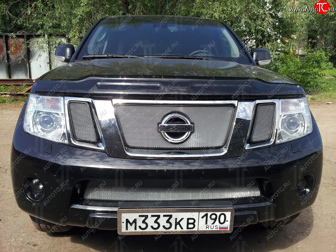 3 079 р. Защитная сетка в бампер (низ, ячейка 3х7 мм) Стрелка11 Стандарт Nissan Pathfinder R51 рестайлинг (2009-2014) (Хром) с доставкой в г. Кемерово Увеличить фотографию 1 3 079 р. Защитная сетка в бампер (низ, ячейка 3х7 мм) Стрелка11 Стандарт Nissan Pathfinder R51 рестайлинг (2009-2014) (Хром) с доставкой в г. Кемерово