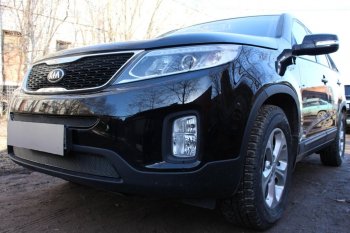 3 899 р. Защитная сетка в бампер (низ, ячейка 4х10 мм) Alfeco Премиум  KIA Sorento  XM (2012-2015) рестайлинг (Чёрная)  с доставкой в г. Кемерово. Увеличить фотографию 4