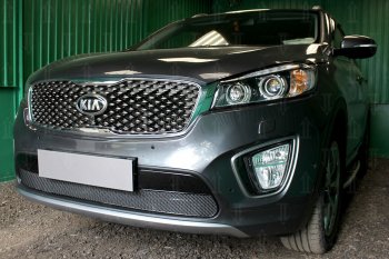 4 299 р. Защитная сетка в бампер (низ, ячейка 4х10 мм) Alfeco Премиум  KIA Sorento  UM/Prime (2014-2018) дорестайлинг (Чёрная)  с доставкой в г. Кемерово. Увеличить фотографию 2