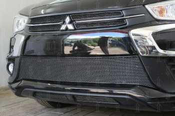 5 249 р. Защитная сетка в бампер (середина, ячейка 4х10 мм) Alfeco Премиум  Mitsubishi ASX (2017-2020) 2-ой рестайлинг (Чёрная)  с доставкой в г. Кемерово. Увеличить фотографию 2