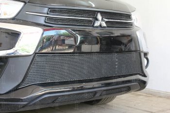 5 249 р. Защитная сетка в бампер (середина, ячейка 4х10 мм) Alfeco Премиум  Mitsubishi ASX (2017-2020) 2-ой рестайлинг (Чёрная)  с доставкой в г. Кемерово. Увеличить фотографию 3