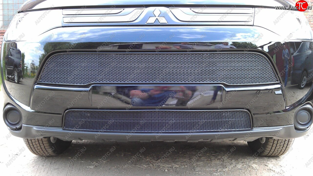 3 599 р. Защитная сетка в бампер (низ, ячейка 3х7 мм) Alfeco Стандарт Mitsubishi Outlander GF дорестайлинг (2012-2014) (Чёрная)  с доставкой в г. Кемерово