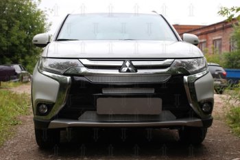 9 199 р. Защитная сетка в бампер (3 части, ячейка 4х10 мм) Alfeco Премиум  Mitsubishi Outlander  GF (2015-2018) 2-ой рестайлинг (Хром)  с доставкой в г. Кемерово. Увеличить фотографию 1