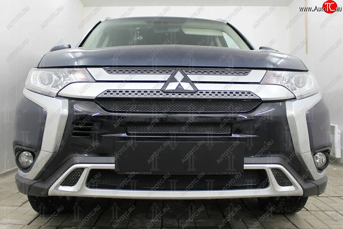 9 599 р. Защитная сетка в бампер (3 части, ячейка 4х10 мм) Alfeco Премиум Mitsubishi Outlander GF 3-ий рестайлинг (2018-2022) (Чёрная)  с доставкой в г. Кемерово