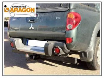 35 649 р. ТСУ для MITSUBISHI L200 с бамп. y barra antiempotramiento 2006-2010, Тип шара: Горизонтальный, условно-съемный (лебединая шея) (A)  Митсубиси Л200 Aragon e4201ba  с доставкой в г. Кемерово. Увеличить фотографию 1