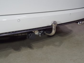 Фаркоп (тягово-сцепное устройство) TCC Тюнинг Hyundai Staria  US4 (2021-2022) (оцинкованный, шар A нержавейка)