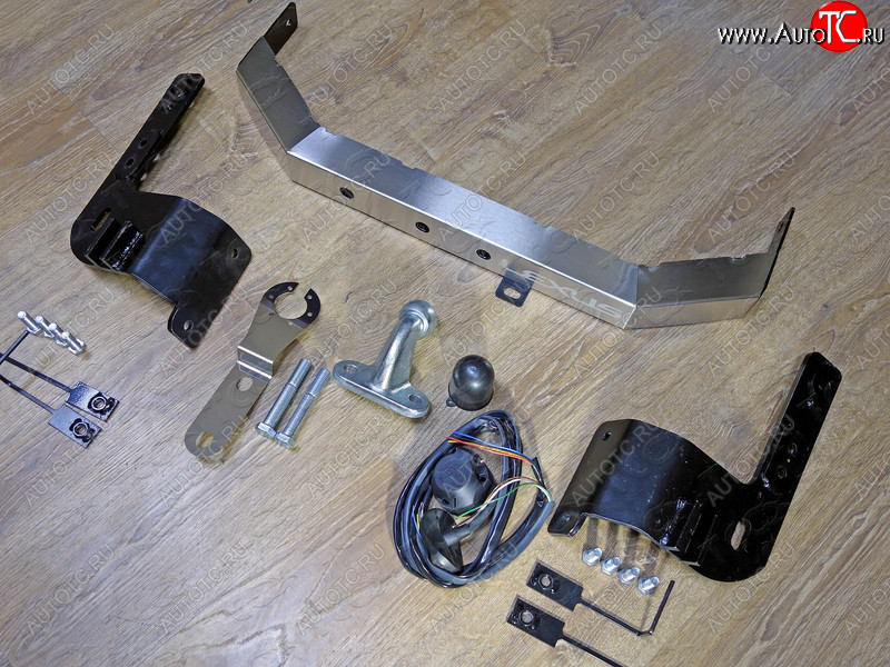16 449 р. Фаркоп (тягово-сцепное устройство) (кроме F-Sport) TCC Тюнинг  Lexus LX570  J200 (2007-2022) дорестайлинг, 1-ый рестайлинг, 2-ой рестайлинг (оцинкованный, шар F, надпись Lexus)  с доставкой в г. Кемерово