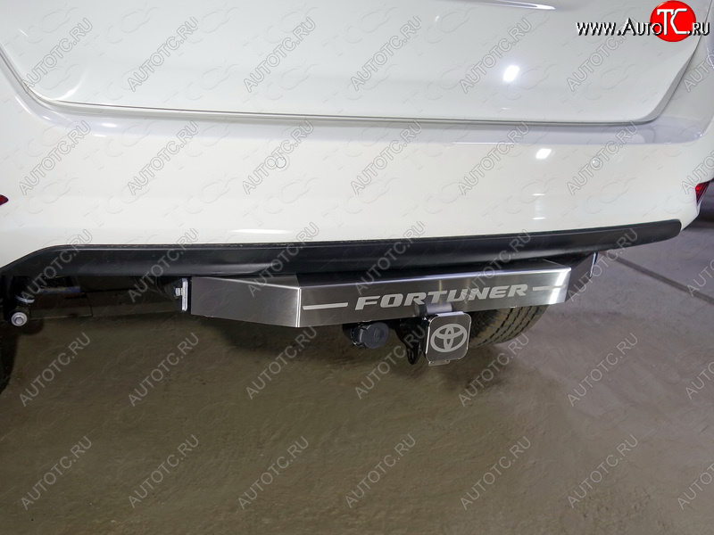 17 399 р.  Фаркоп (тягово-сцепное устройство) TCC Тюнинг  Toyota Fortuner  AN160 (2015-2020) дорестайлинг (крюк Е, надпись Fortuner)  с доставкой в г. Кемерово