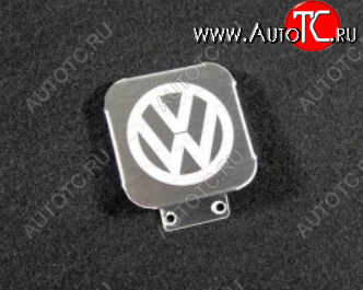 1 999 р. Заглушка на фаркоп с логотипом Volkswagen (на фаркопы TCC, нержавеющая сталь) TCC  Volkswagen Amarok - Touareg ( NF,  CR)  с доставкой в г. Кемерово