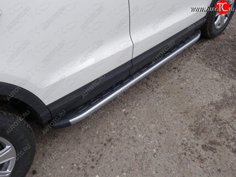 21 999 р. Пороги алюминиевые с пластиковой накладкой ТСС Тюнинг  Audi Q3  8U (2011-2015) дорестайлинг (карбон серебро)  с доставкой в г. Кемерово